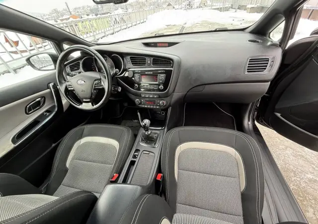 KIA Ceed 1.6 CRDi 128 ISG Vision