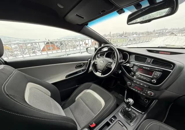 KIA Ceed 1.6 CRDi 128 ISG Vision