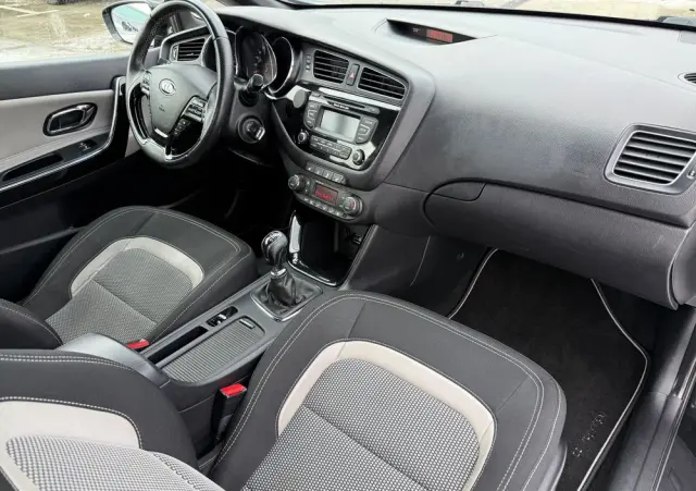 KIA Ceed 1.6 CRDi 128 ISG Vision