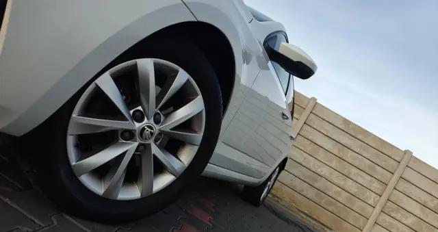 SKODA Octavia 1.4 TSI Green tec Elegance