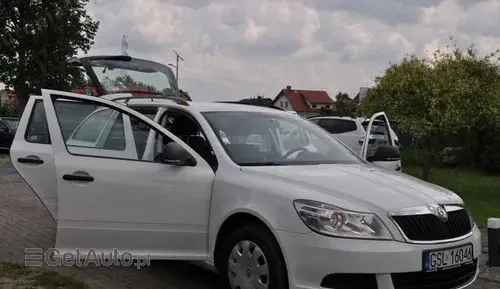 SKODA Octavia 