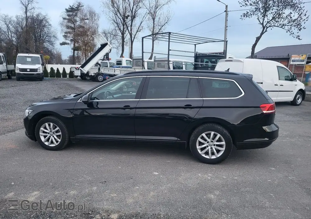 VOLKSWAGEN Passat Variant 2.0 TDI SCR Comfortline