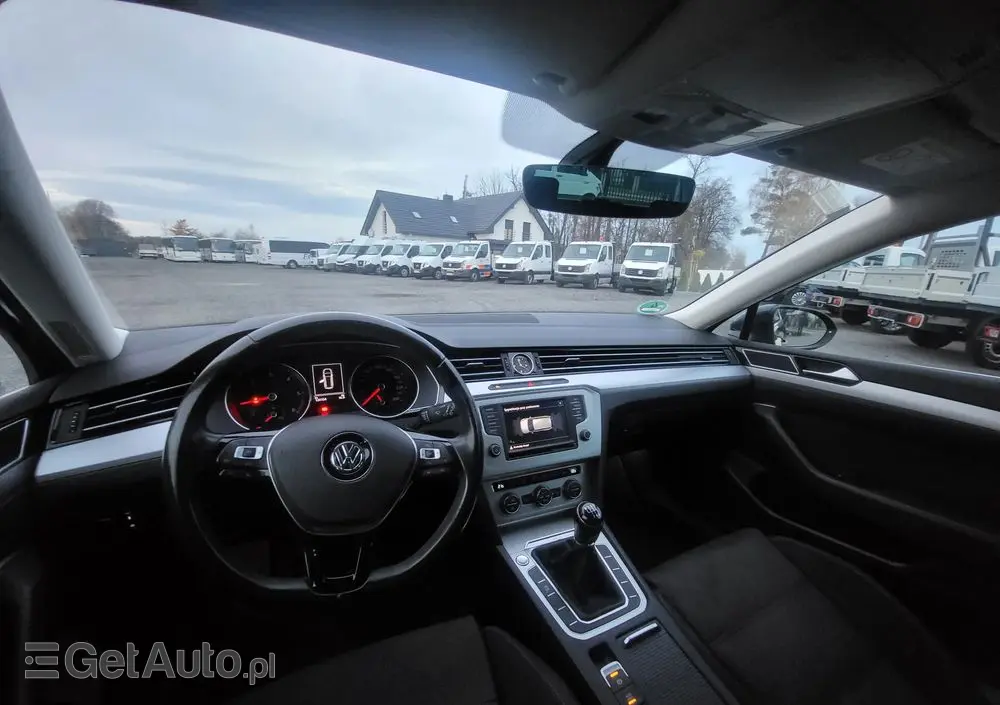 VOLKSWAGEN Passat Variant 2.0 TDI SCR Comfortline