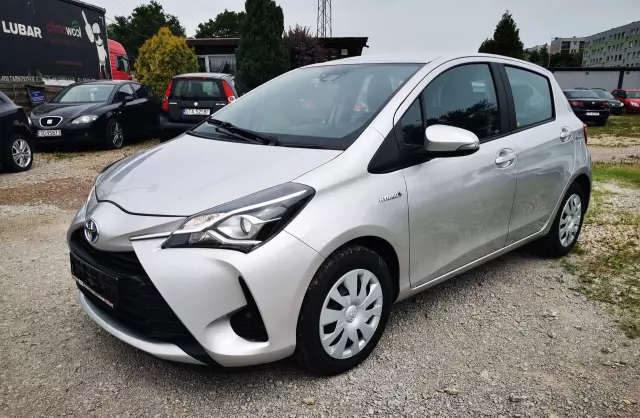 TOYOTA Yaris 