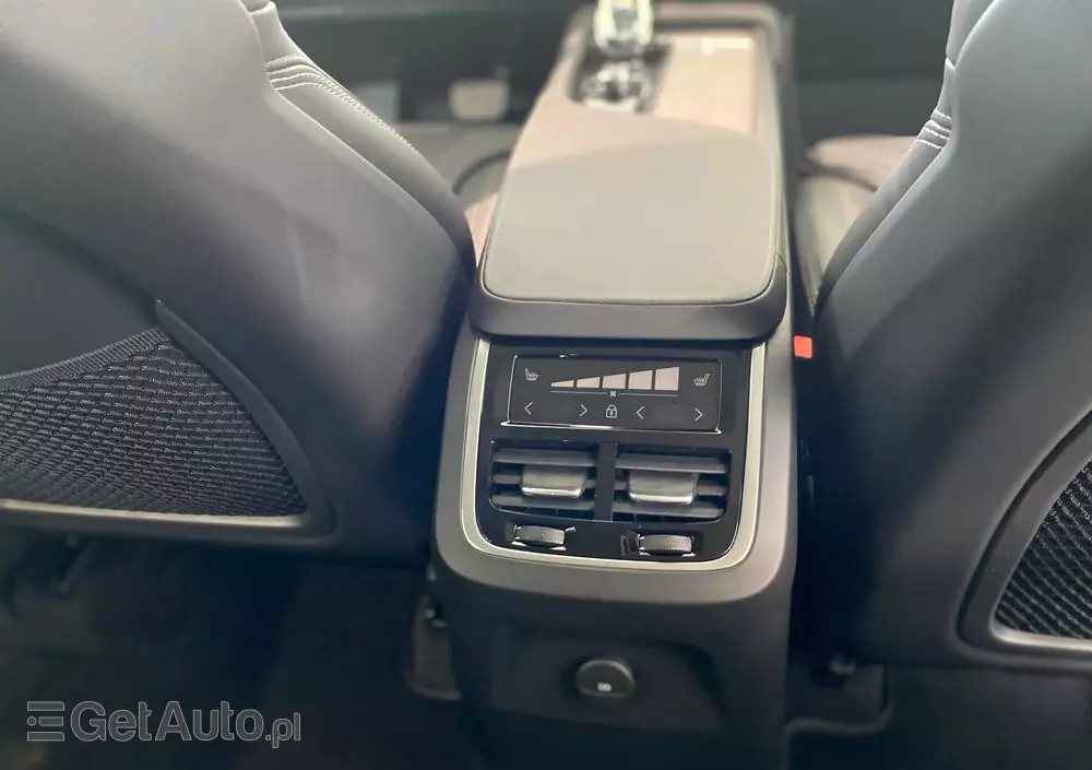 VOLVO XC 90 T8 AWD Plug-In Hybrid Plus Bright 7os