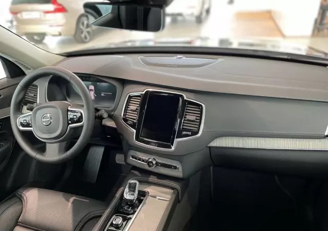 VOLVO XC 90 T8 AWD Plug-In Hybrid Plus Bright 7os