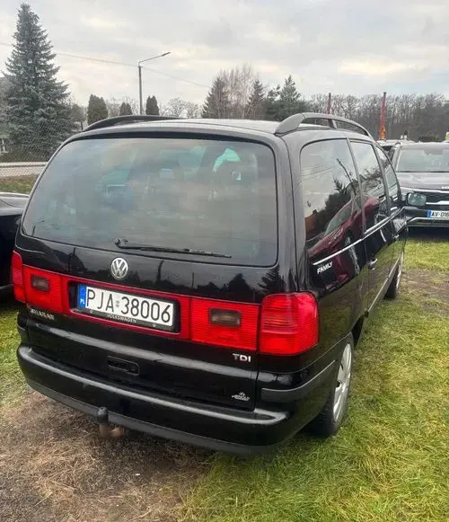 VOLKSWAGEN Sharan 