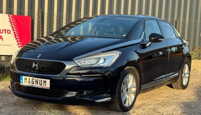 DS AUTOMOBILES DS 5 