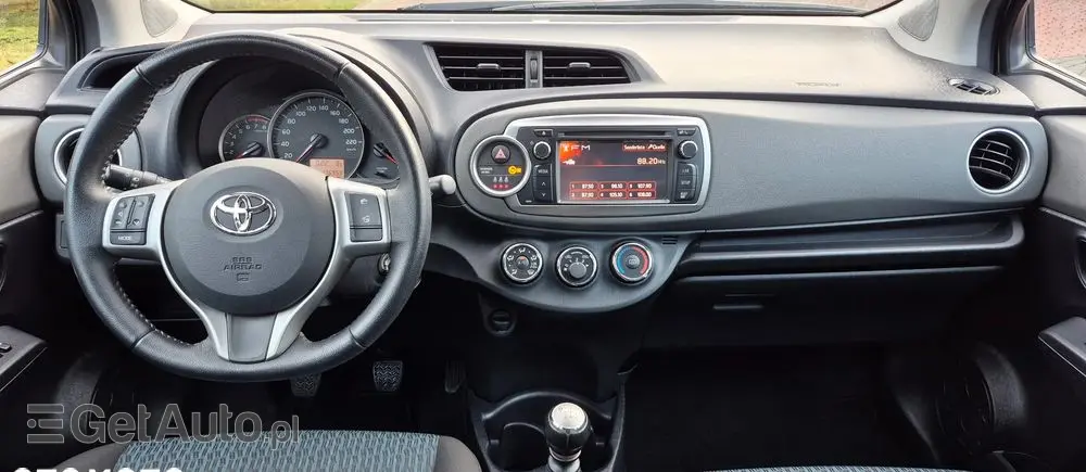 TOYOTA Yaris 1.33 Life