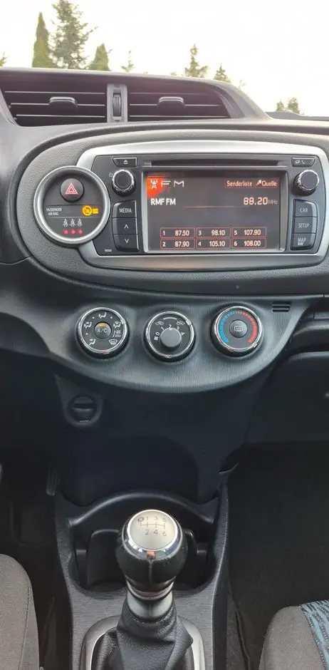 TOYOTA Yaris 1.33 Life