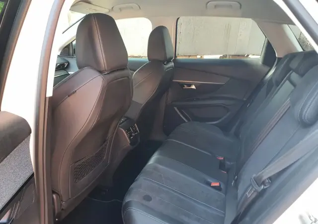 PEUGEOT 3008 1.2 PureTech GPF Crossway S&S EAT8