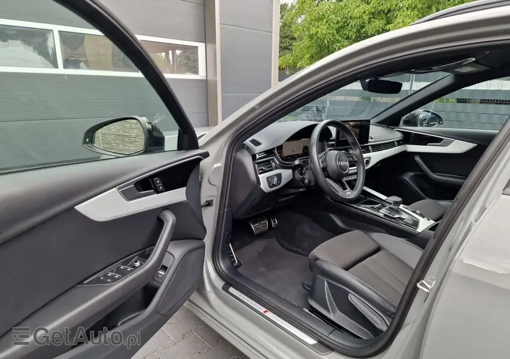 AUDI A4 Avant 35 TFSI S tronic S line