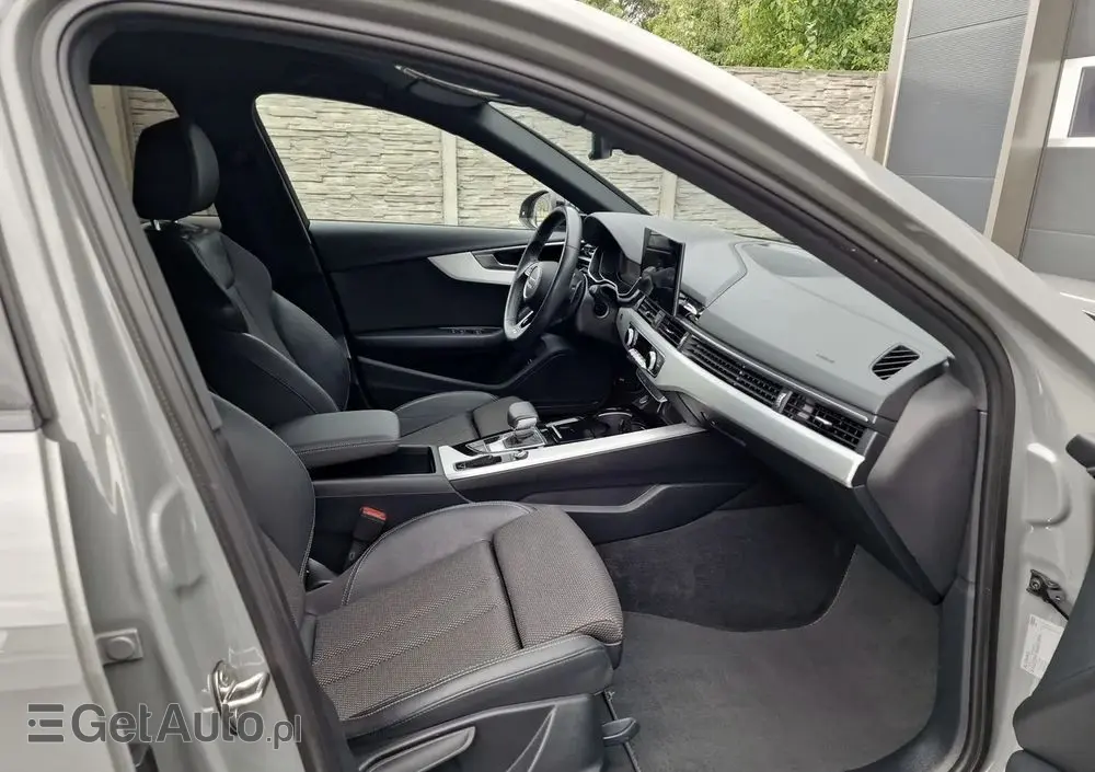 AUDI A4 Avant 35 TFSI S tronic S line