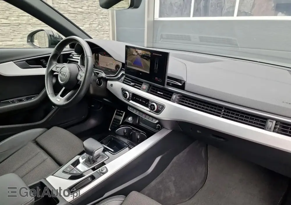 AUDI A4 Avant 35 TFSI S tronic S line