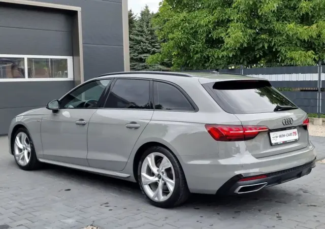 AUDI A4 Avant 35 TFSI S tronic S line