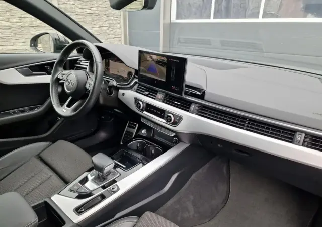 AUDI A4 Avant 35 TFSI S tronic S line