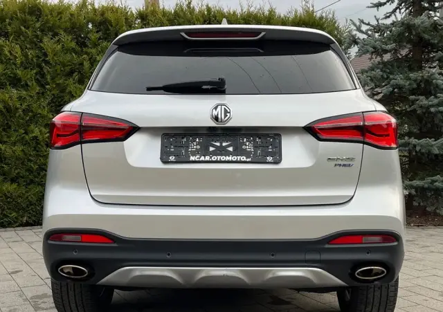 MG EHS Luxury