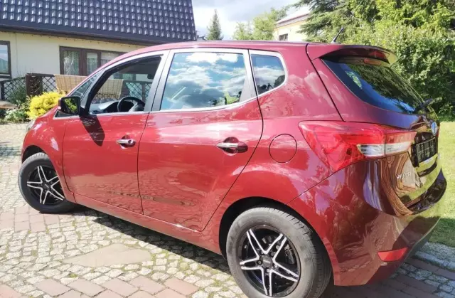 HYUNDAI Ix20 
