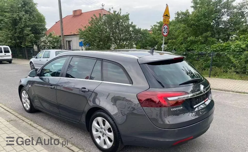 OPEL Insignia 