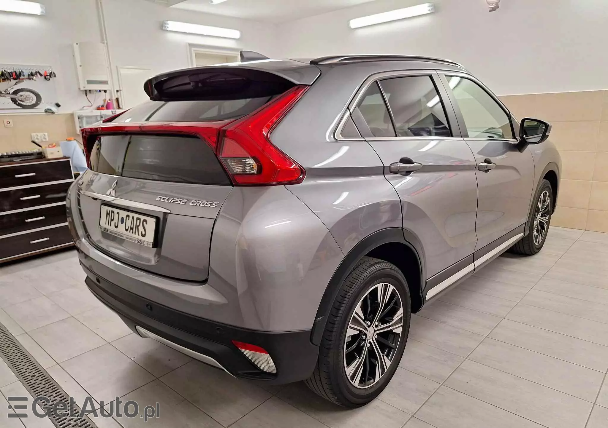 MITSUBISHI Eclipse Cross 1.5 T-MIVEC ClearTec CVT 2WD Diamant Edition Plus