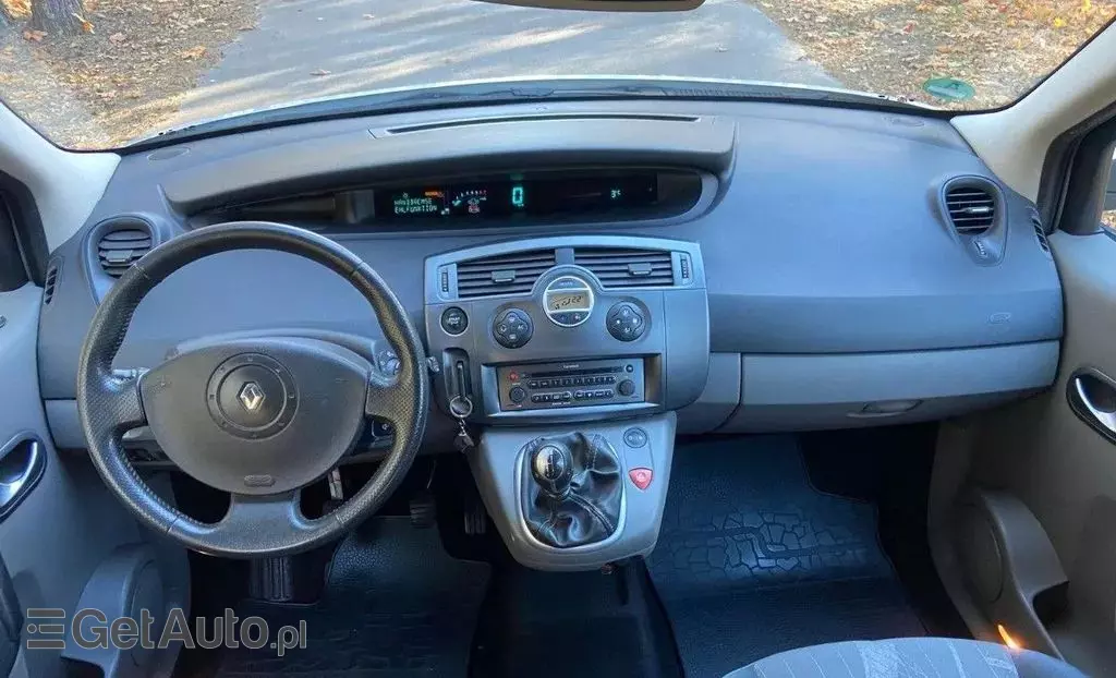 RENAULT Scenic 