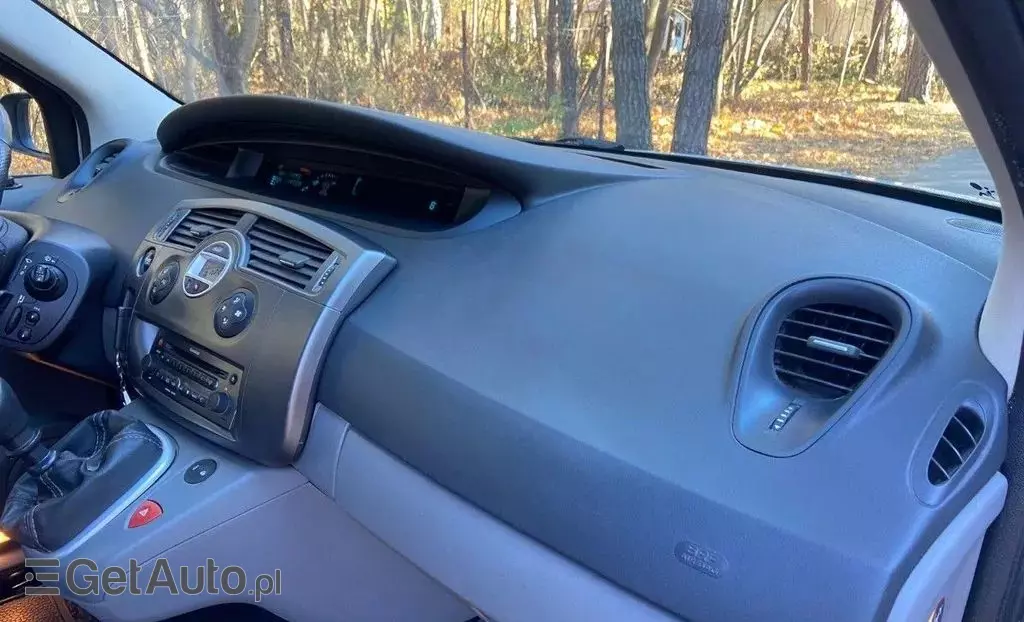 RENAULT Scenic 