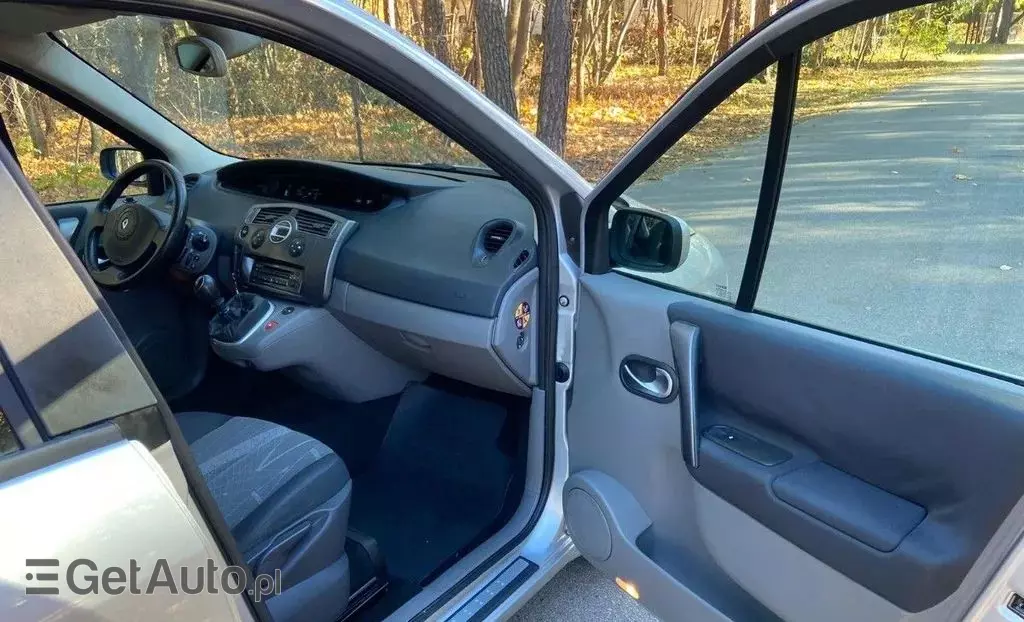 RENAULT Scenic 