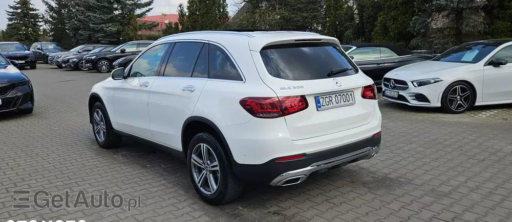 MERCEDES-BENZ GLC 