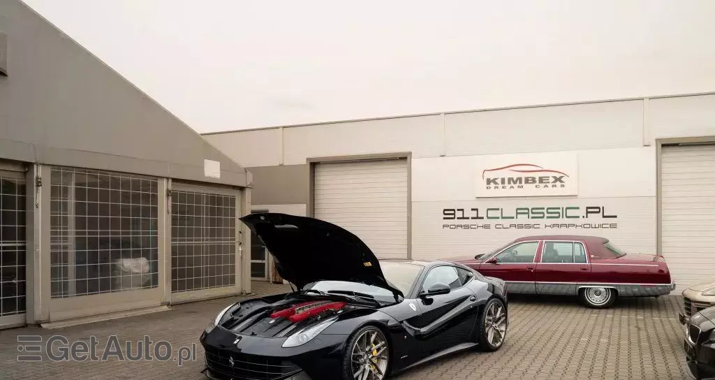 FERRARI F12 