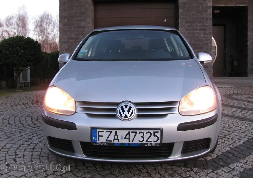 VOLKSWAGEN Golf 1.6 Q-Line