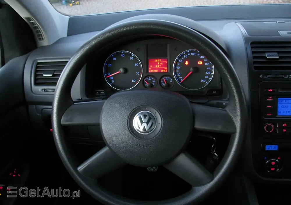 VOLKSWAGEN Golf 1.6 Q-Line