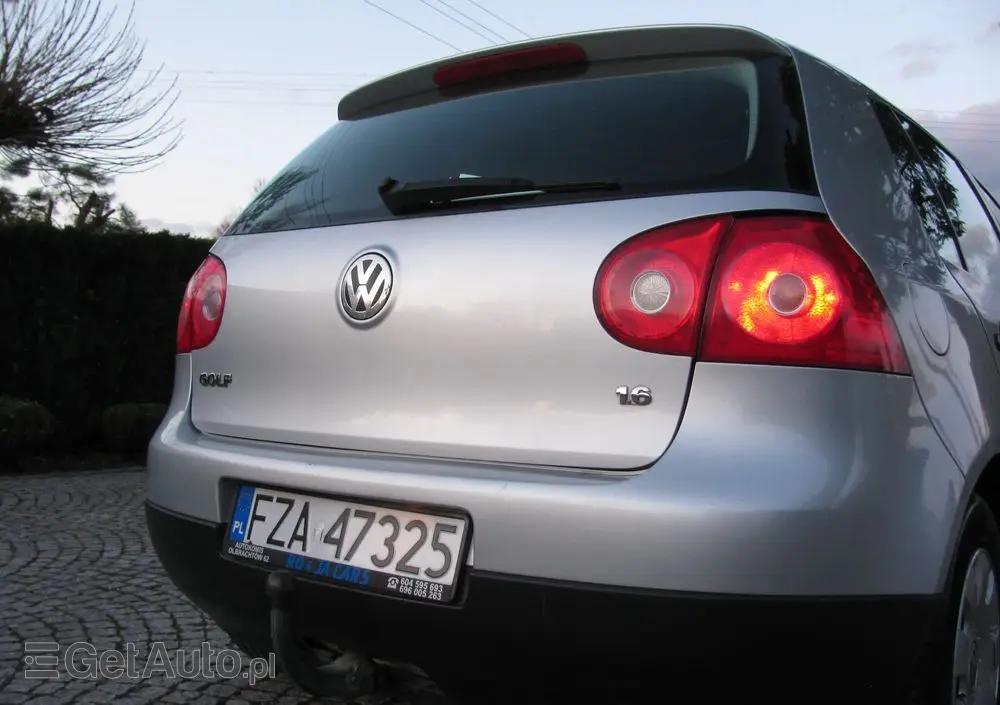 VOLKSWAGEN Golf 1.6 Q-Line