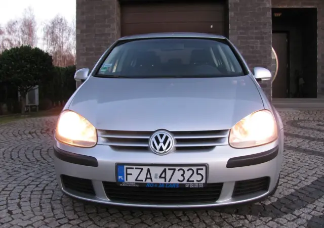 VOLKSWAGEN Golf 1.6 Q-Line