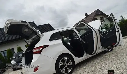 HYUNDAI I30 