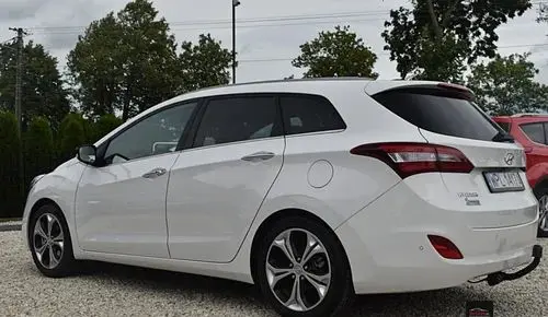 HYUNDAI I30 