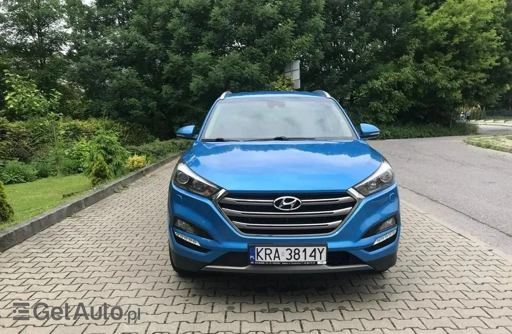 HYUNDAI Tucson 