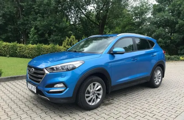 HYUNDAI Tucson 