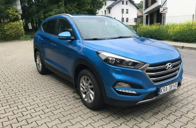 HYUNDAI Tucson 