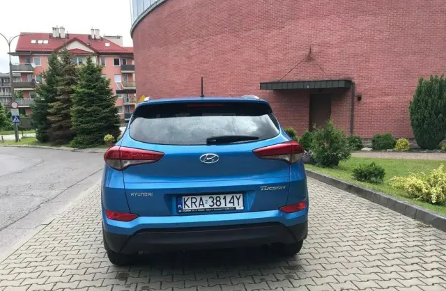 HYUNDAI Tucson 