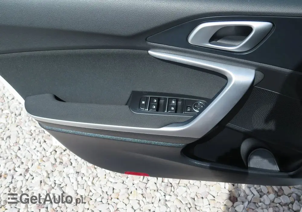 KIA Ceed 1.5 T-GDI M