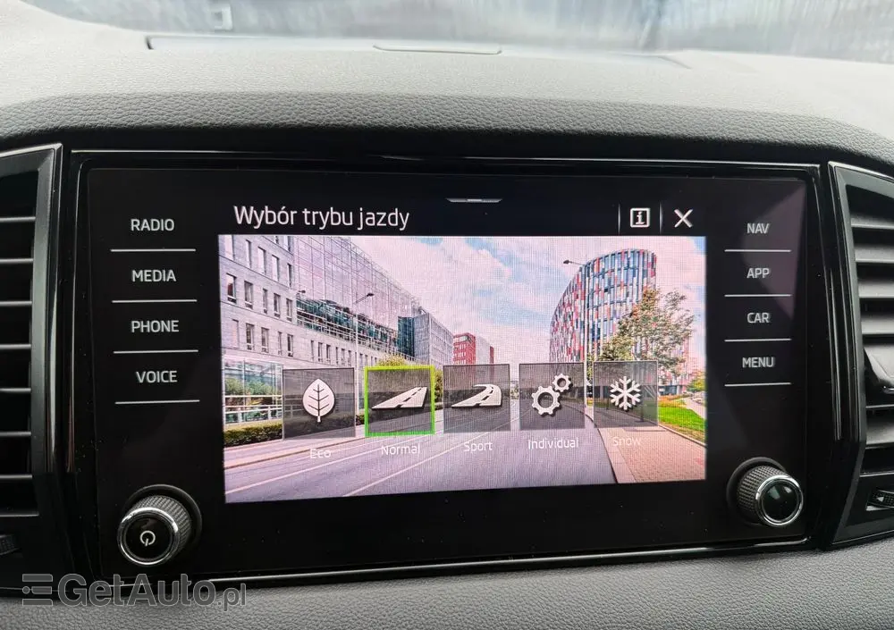 SKODA Karoq 2.0 TDI SCR 4x4 DSG Sportline