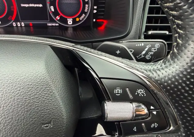 SKODA Karoq 2.0 TDI SCR 4x4 DSG Sportline