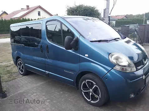RENAULT Trafic Passenger