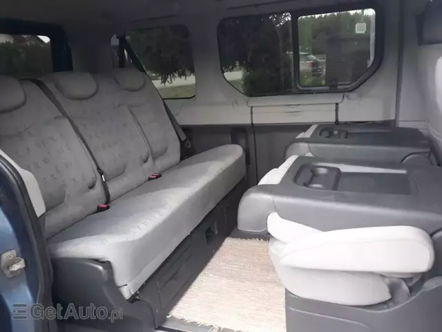RENAULT Trafic Passenger