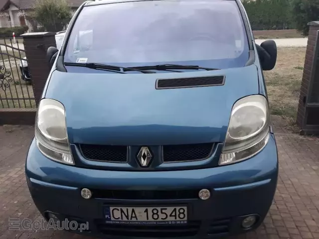 RENAULT Trafic Passenger