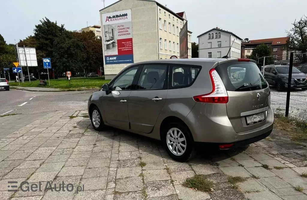 RENAULT Grand Scenic 