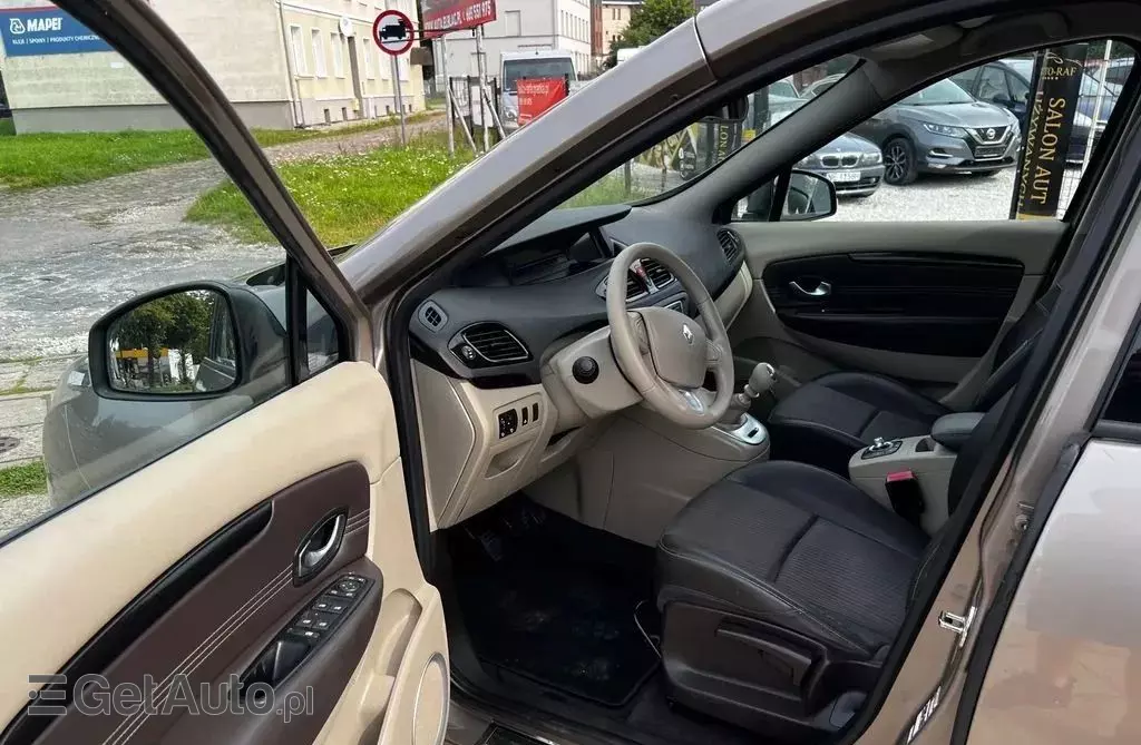 RENAULT Grand Scenic 