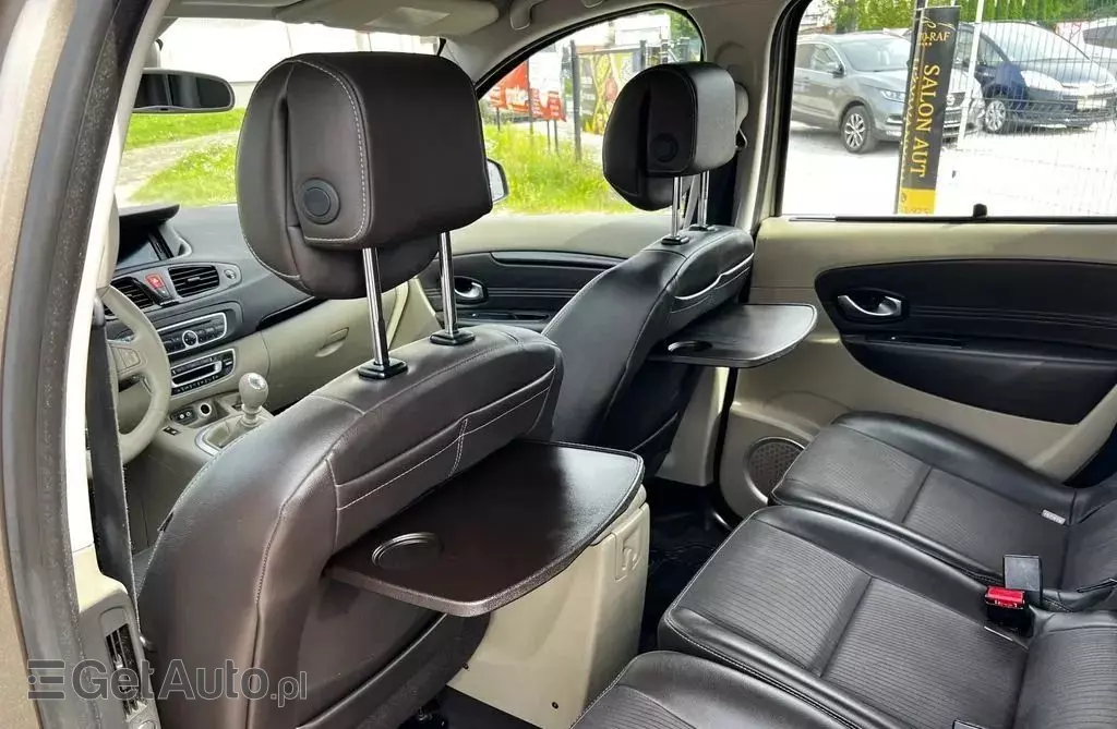 RENAULT Grand Scenic 