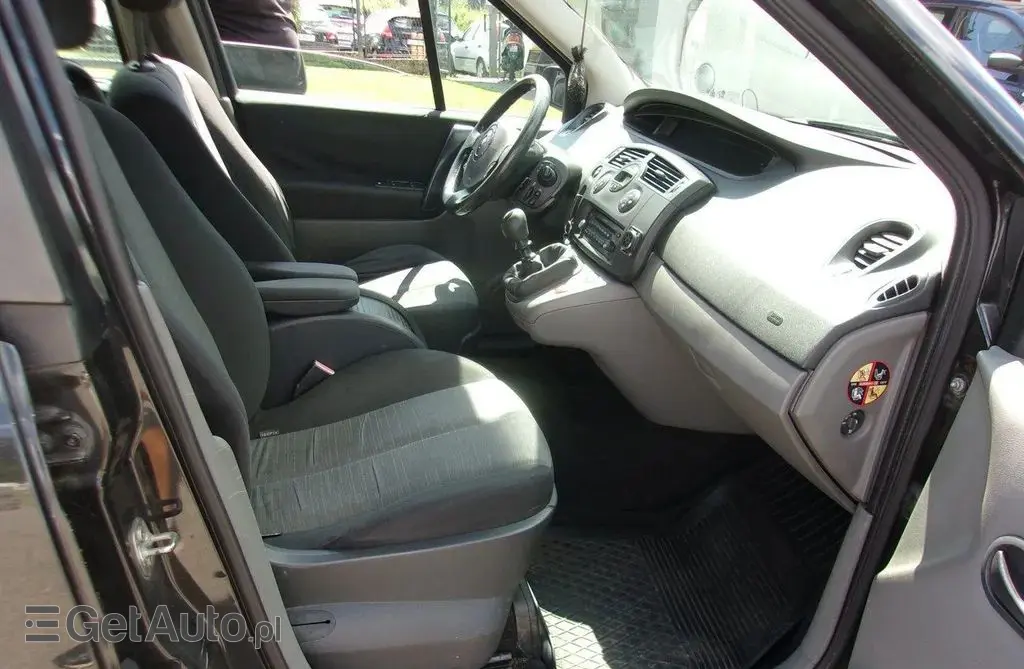 RENAULT Scenic 