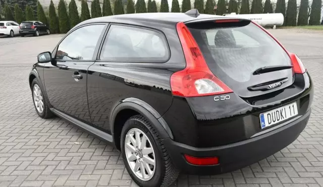 VOLVO C30 